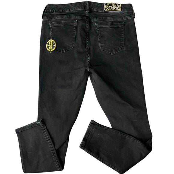 Her Universe Star Wars Jeans 12 Short Black Skinny Mid Rise Patches Darth Vadar - Picture 4 of 9